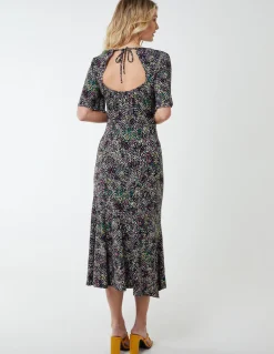 Angel Sleeve Tiered Midi Dress