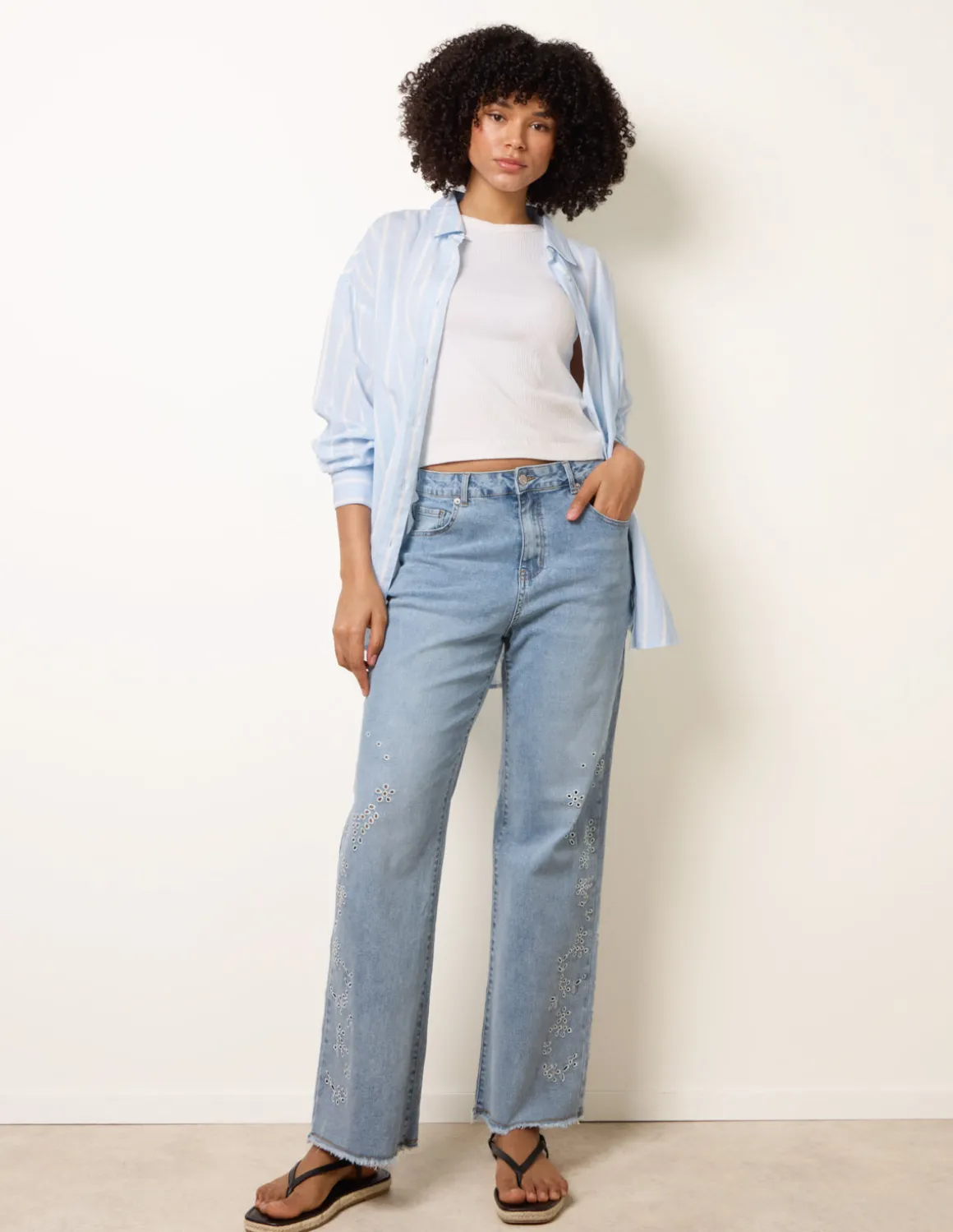 Broidery Side Detail Jeans