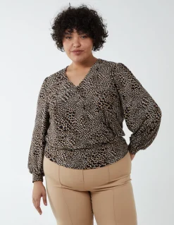 Curve Animal Printed Wrap Front Deep Hem Band Top