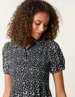 Ditsy Floral Puff Sleeve Shirred Dress