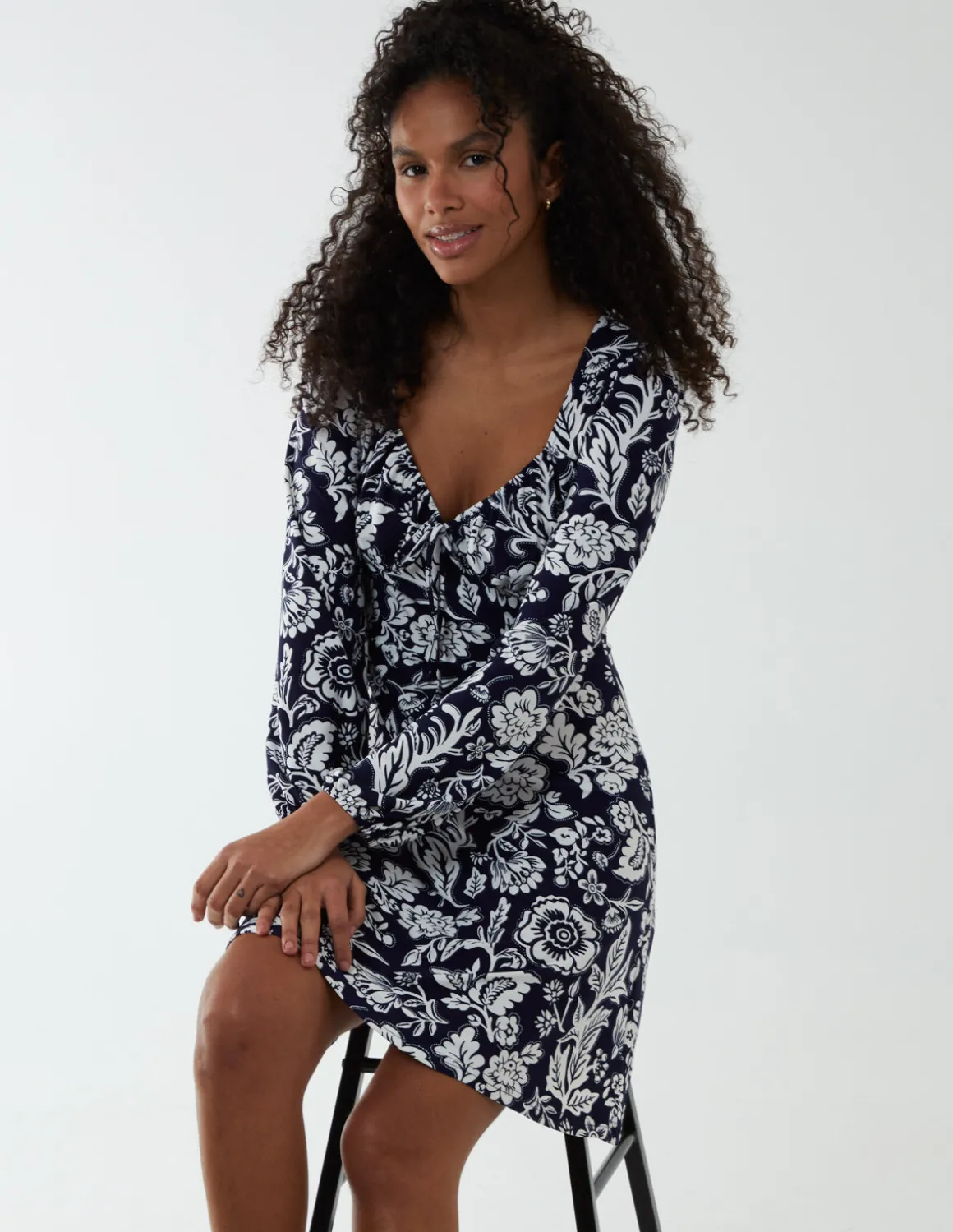 Elasticated Sweetheart Neck Mini Dress