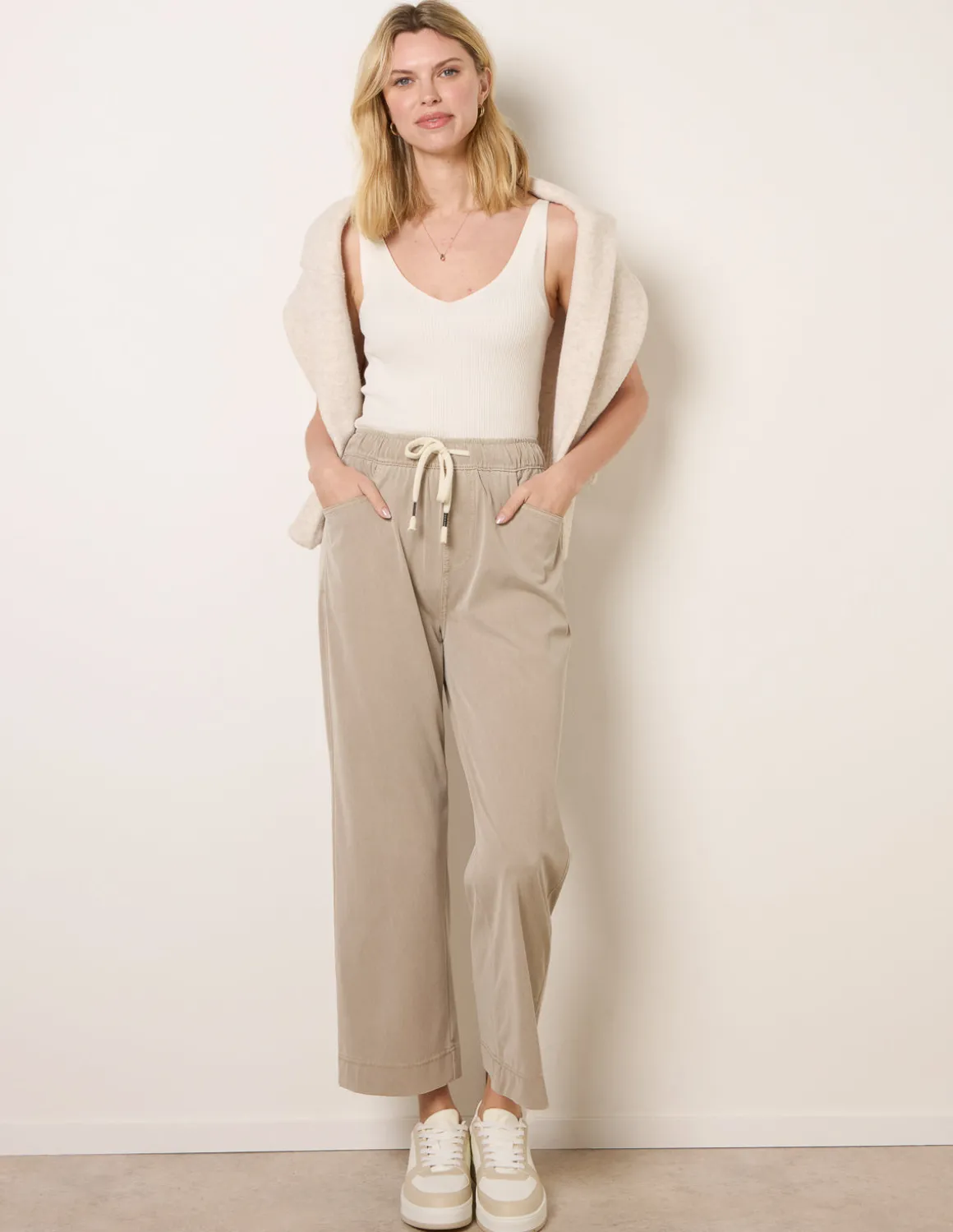 Elasticated Waist Trouser With Drawstring