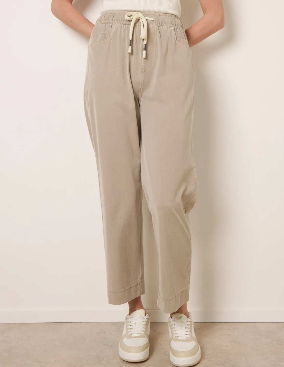 Elasticated Waist Trouser With Drawstring