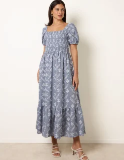 Embroidery Puff Sleeve Midi Dress