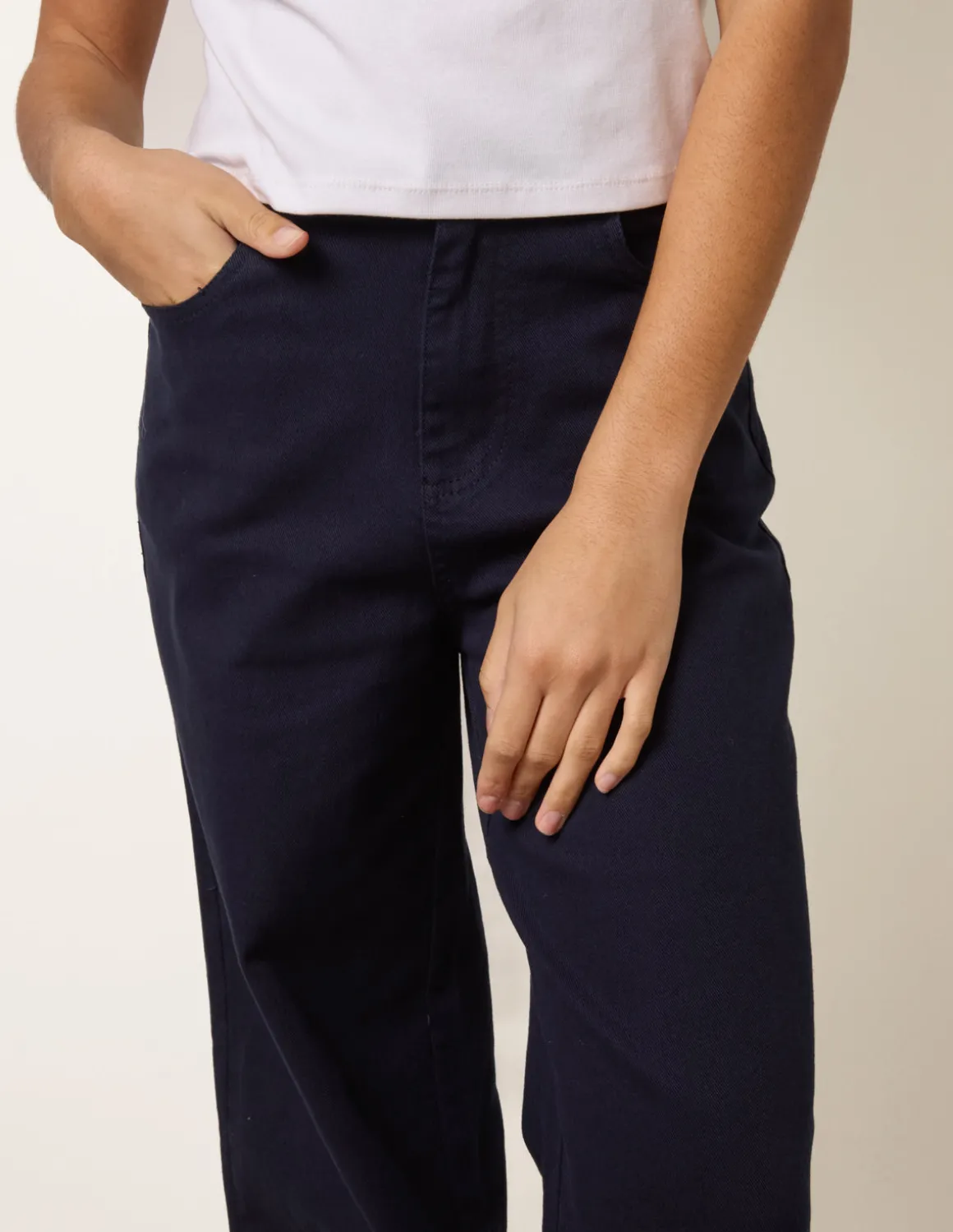 Floral Embroidered Detailed Flared Jeans