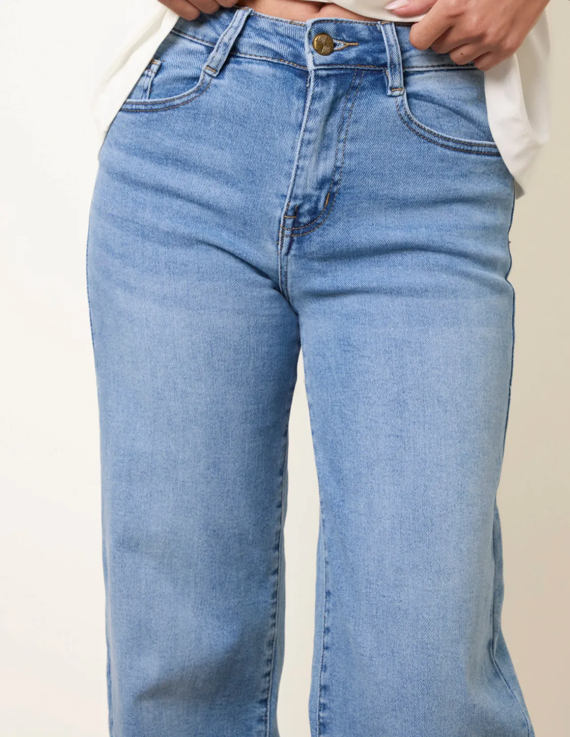 Hem Wide Leg Soft Jeans
