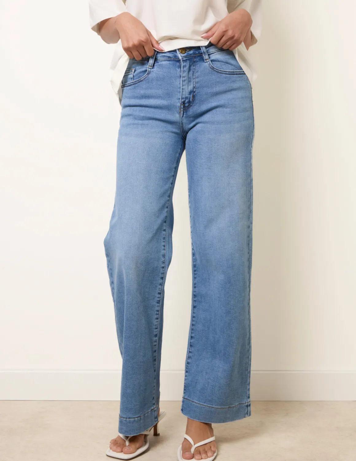 Hem Wide Leg Soft Jeans