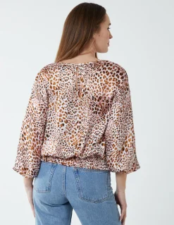 Leopard Print Round Neck Batwing Shirred Hemband Top