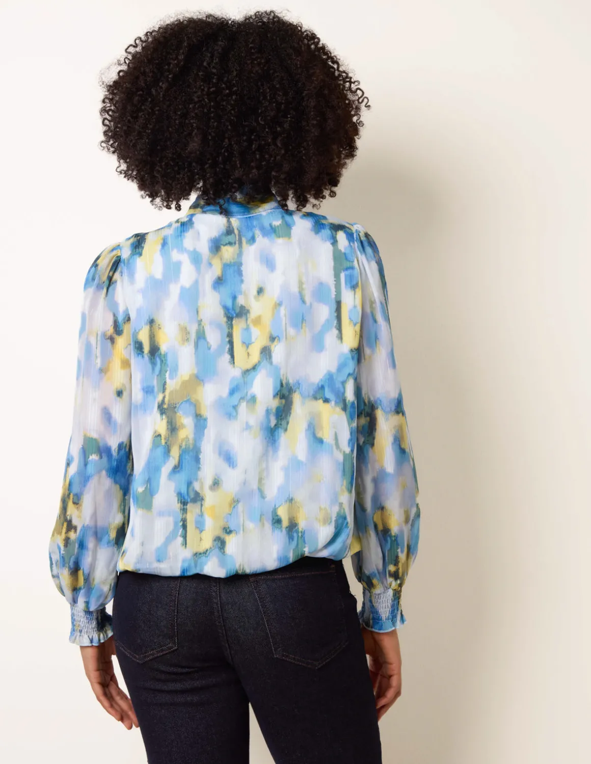 Pussybow Puffball Top
