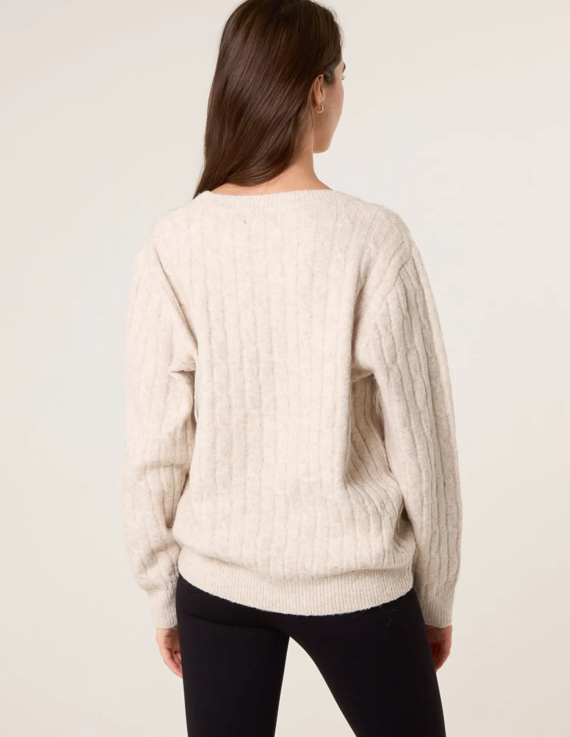 Round Neck Jumper With Sequin