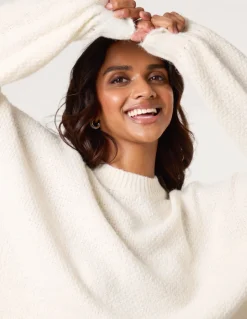 Round Neck Sequin Detailed Jumper