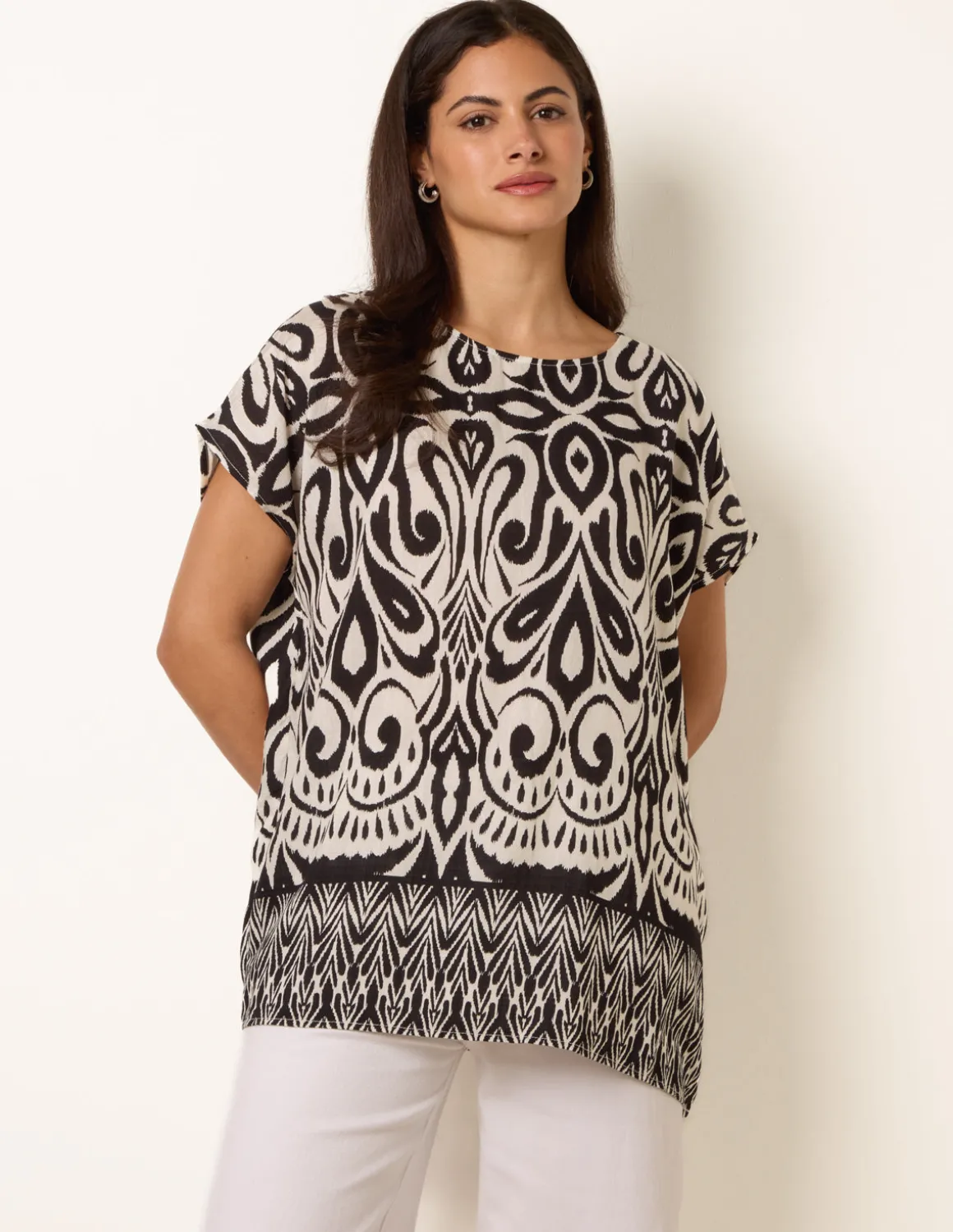 Round Neck Top With Abstract Print