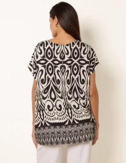 Round Neck Top With Abstract Print