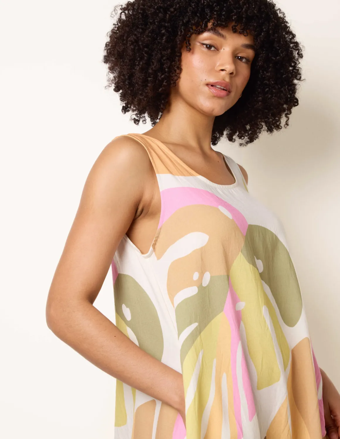 Scoop Neck Maxi Dress