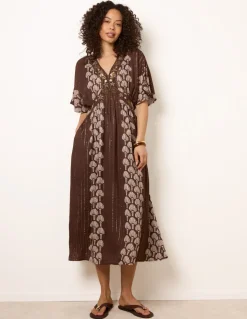 Shell Embroidered Midi Dress