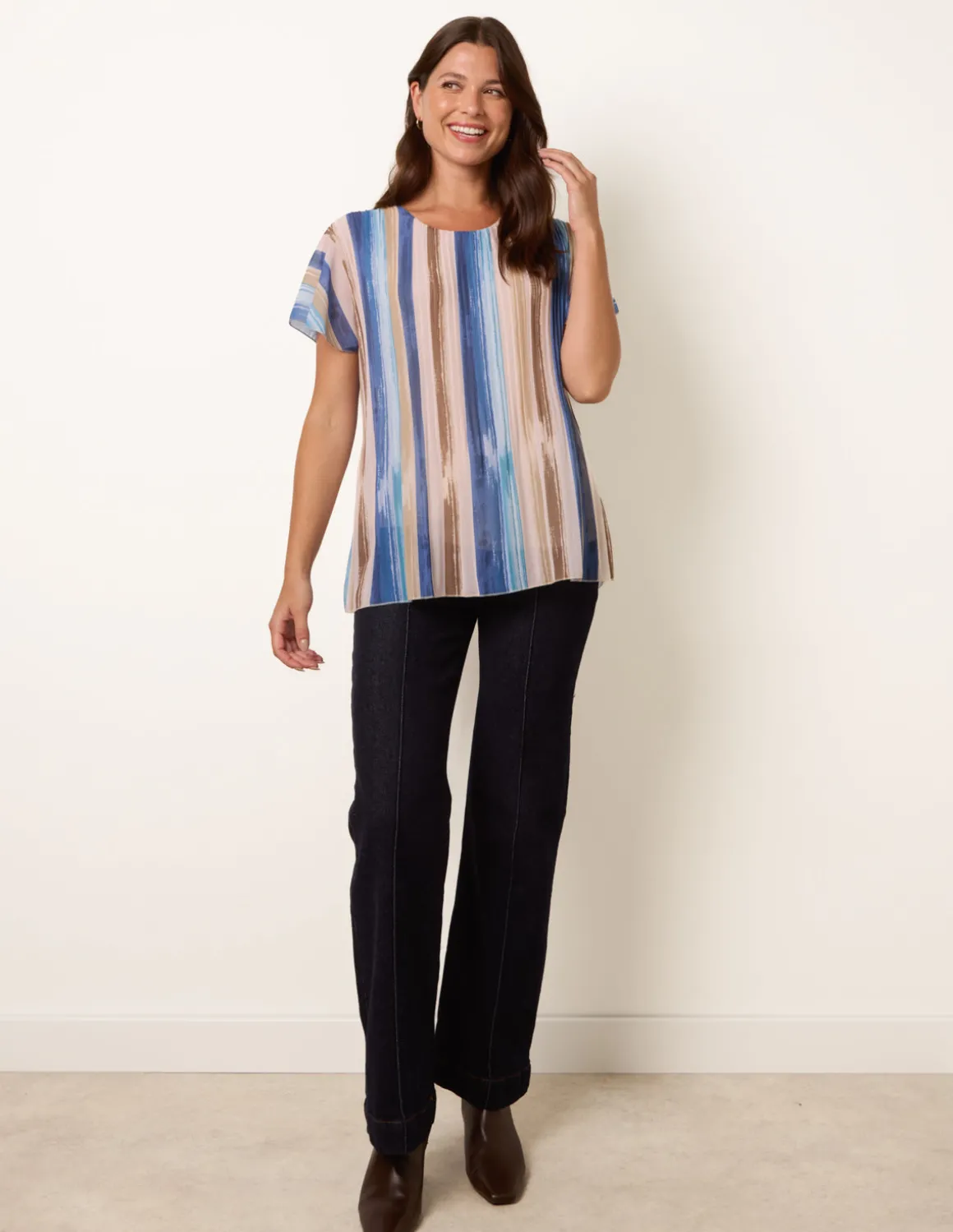 Short Sleeve Pleated Paint Top