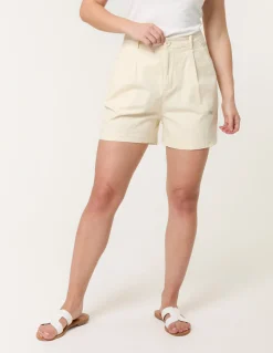 Shorts With Pleated Design
