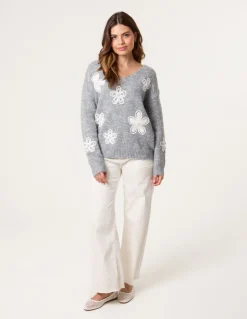V Neck Flower And Pearl Jumper