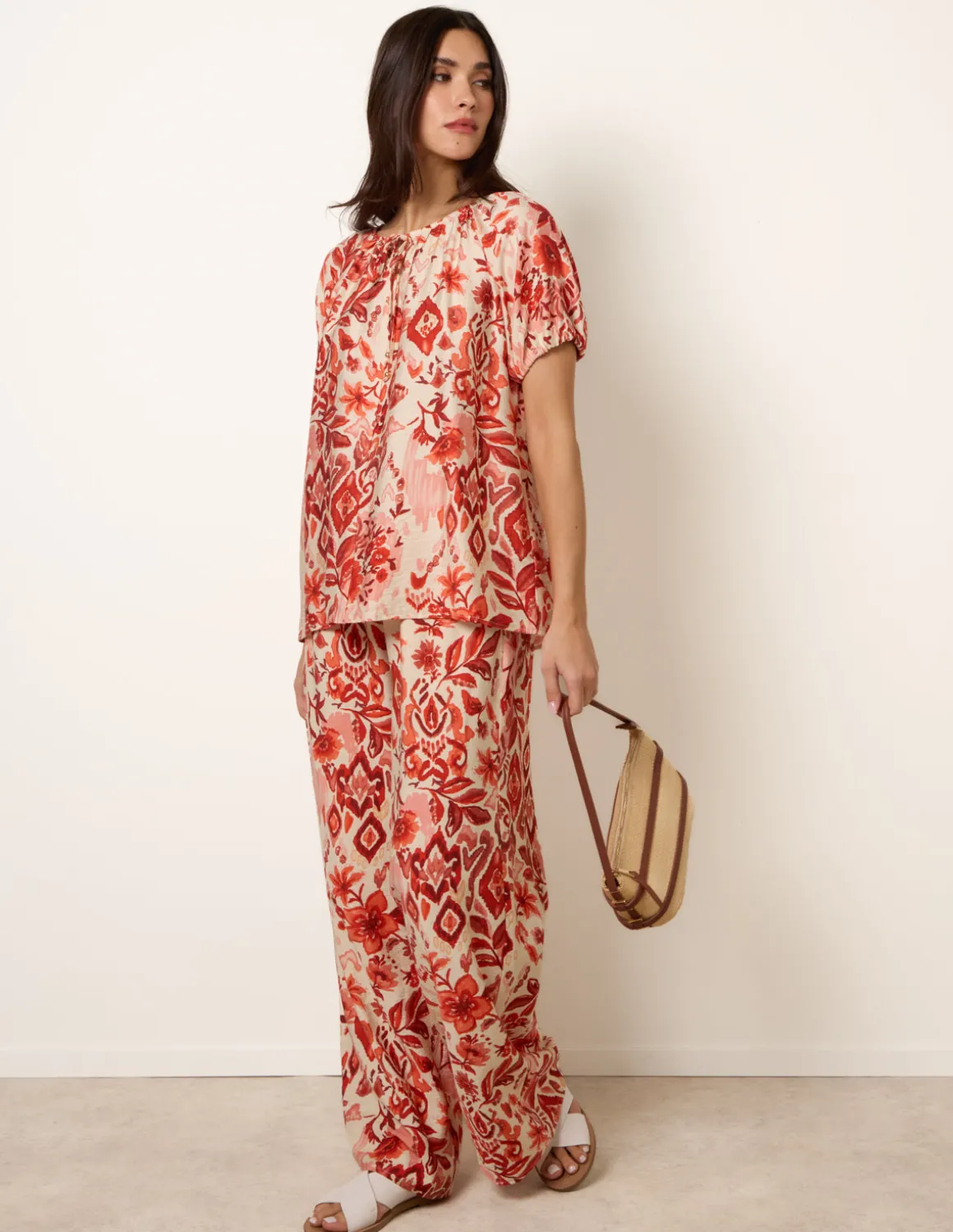 Watercolour Floral Print Elasticated Sleeve Top