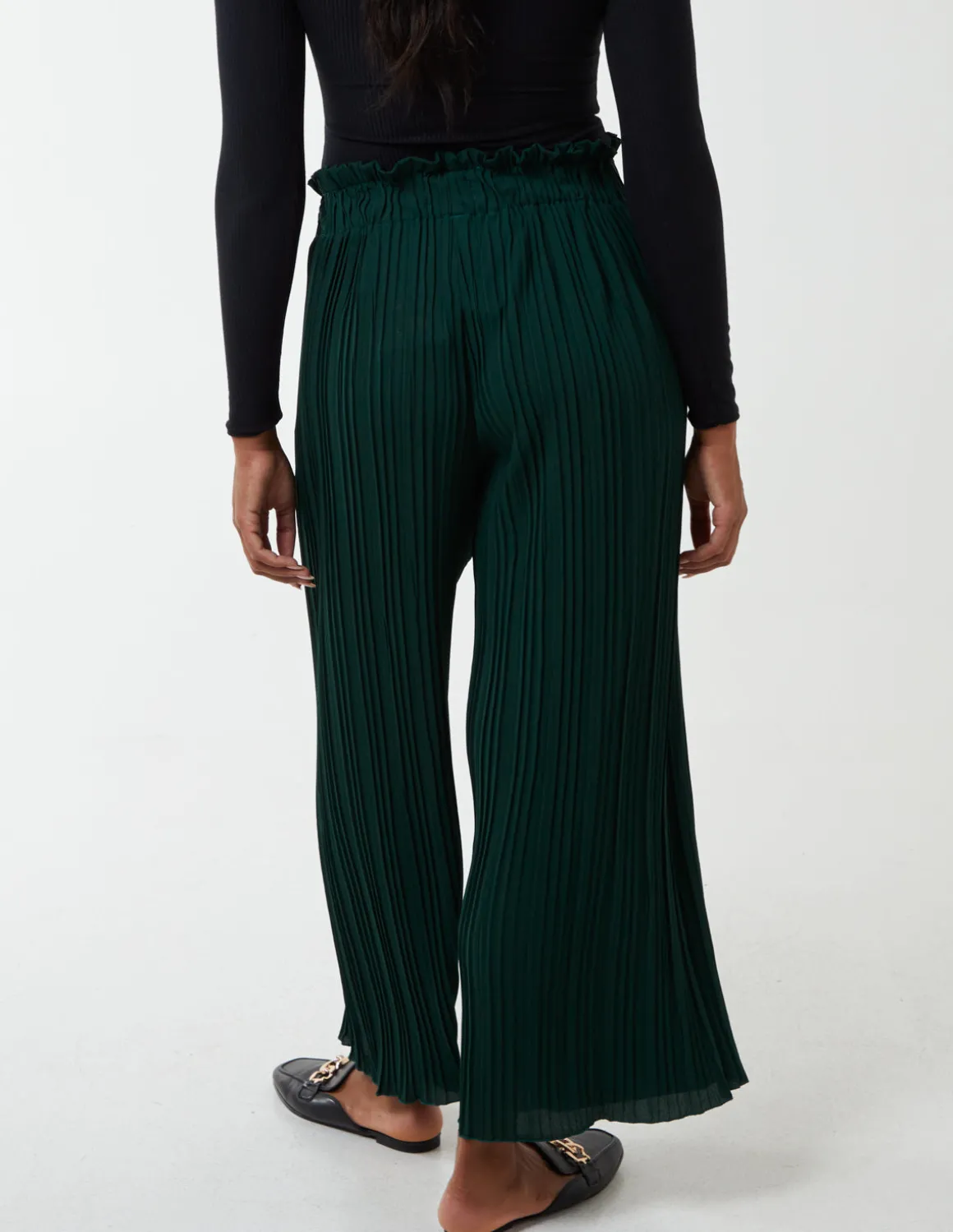 Wide Leg Pleated Trousers